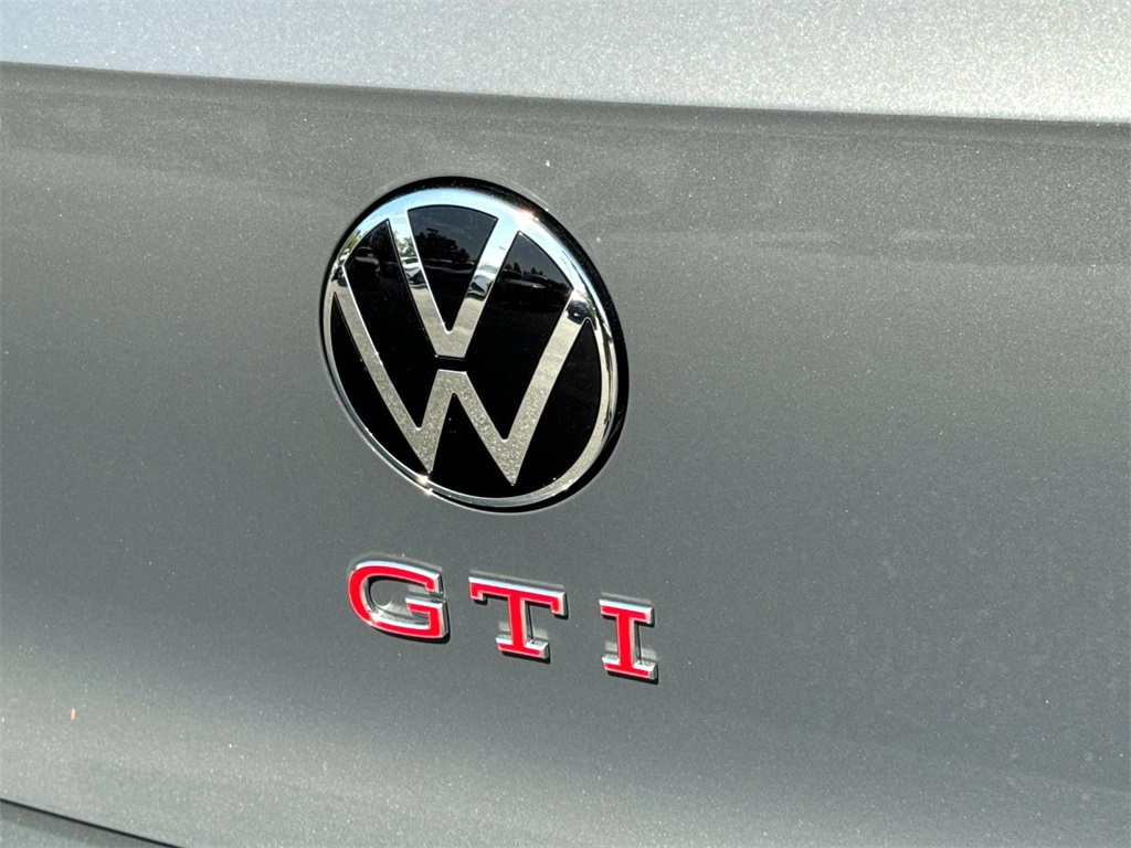 2024 Volkswagen Golf GTI Autobahn 22