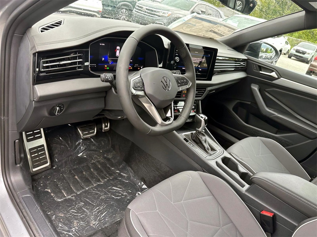 2025 Volkswagen Jetta Sport 10