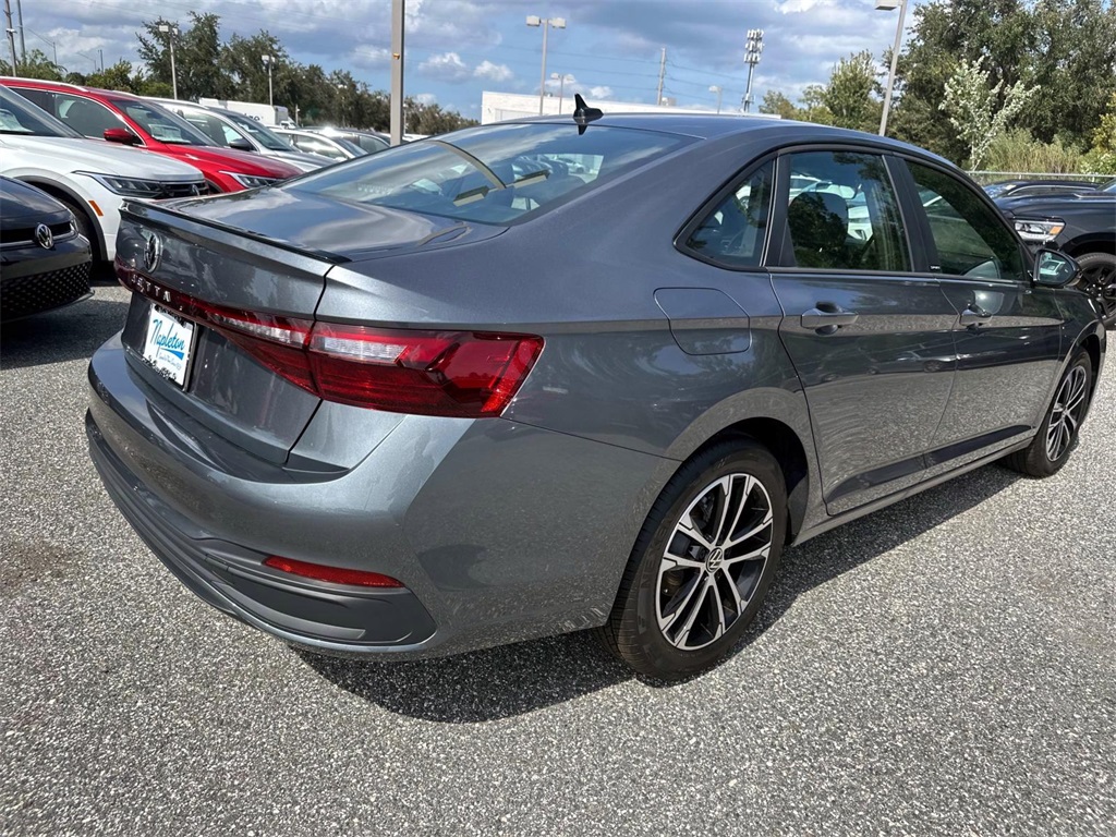 2025 Volkswagen Jetta Sport 7