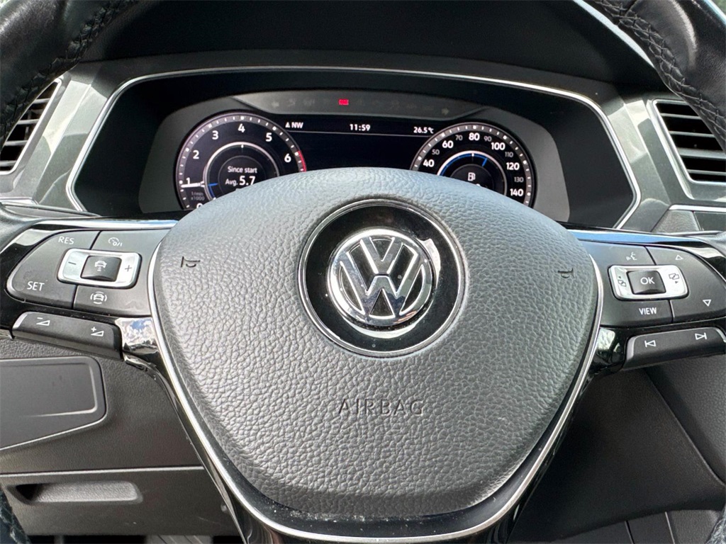 2019 Volkswagen Tiguan 2.0T SEL Premium 11
