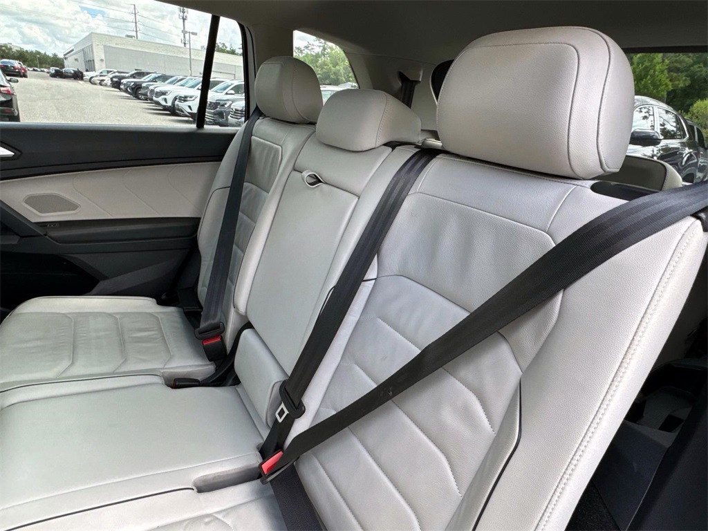 2019 Volkswagen Tiguan 2.0T SEL Premium 27