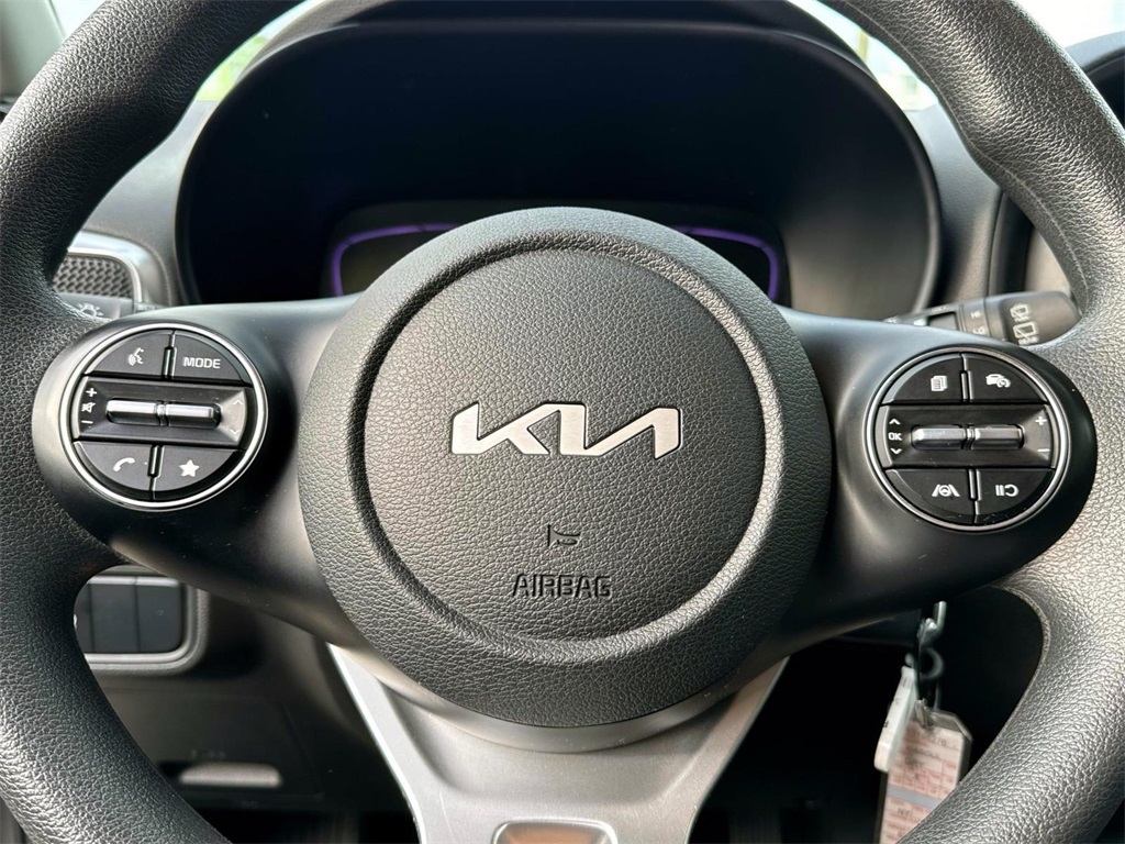 2023 Kia Soul LX 11