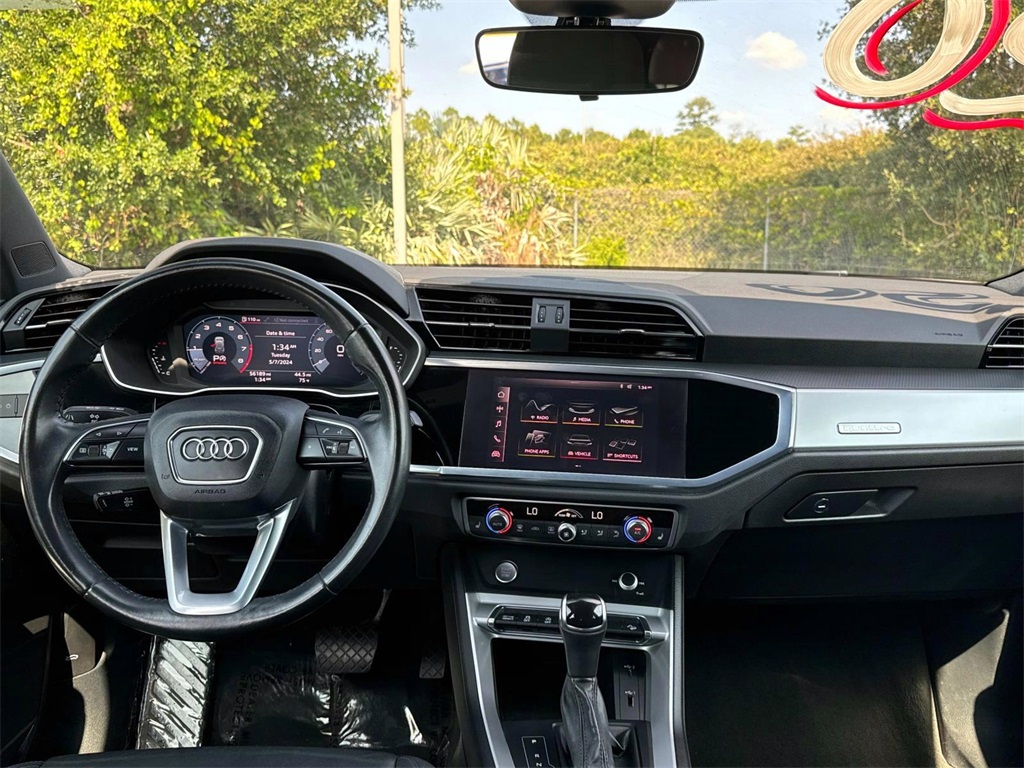 2020 Audi Q3 Premium 9