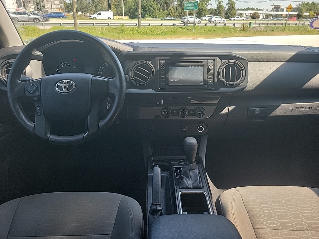 2016 Toyota Tacoma SR 9