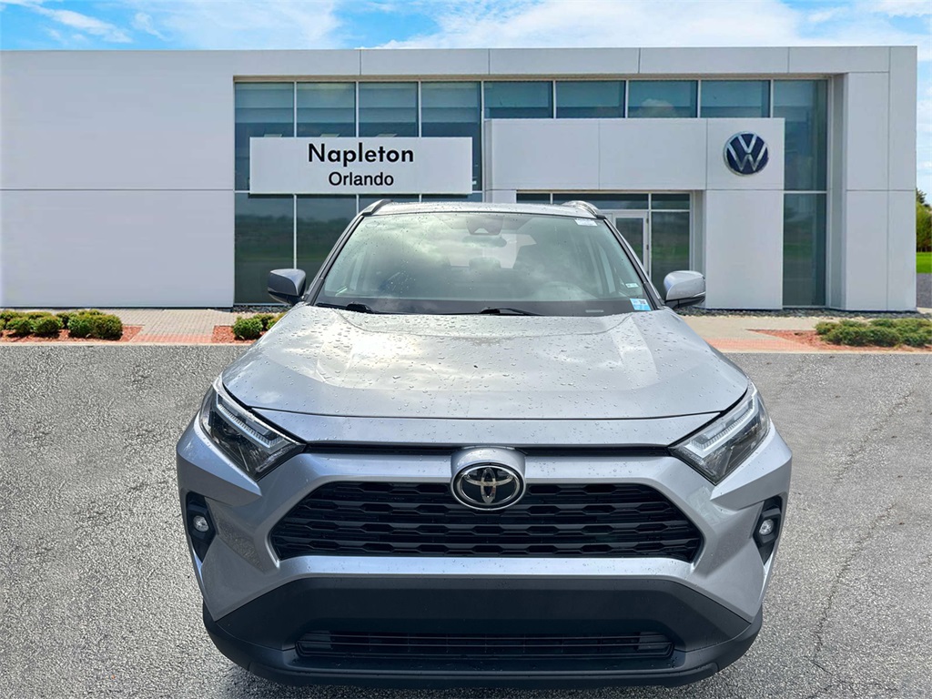 2022 Toyota RAV4 XLE Premium 3