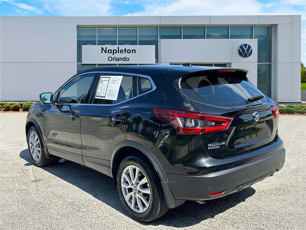 2021 Nissan Rogue Sport S 6