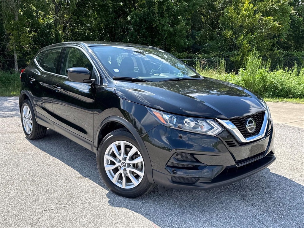 2021 Nissan Rogue Sport S 25