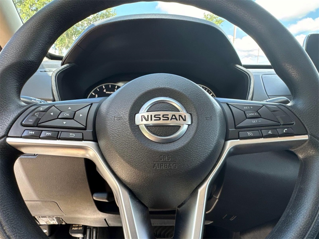 2022 Nissan Altima 2.5 SV 12