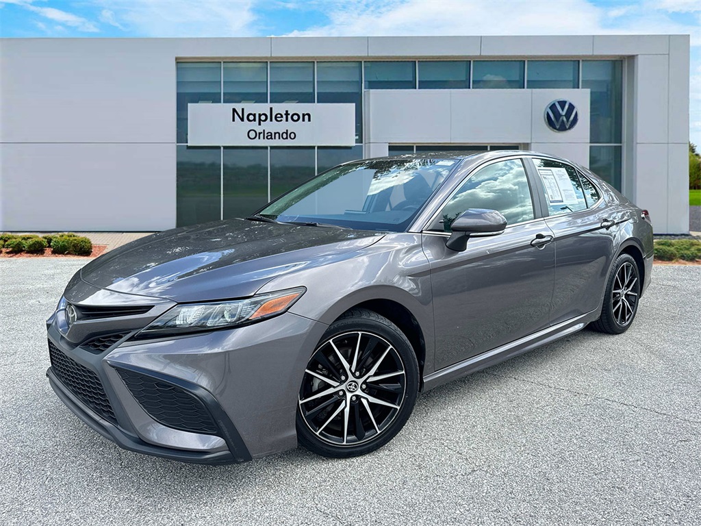 2022 Toyota Camry SE 26