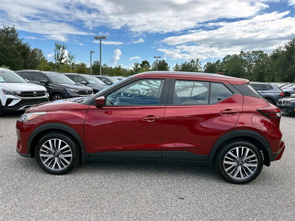 2023 Nissan Kicks SV 4