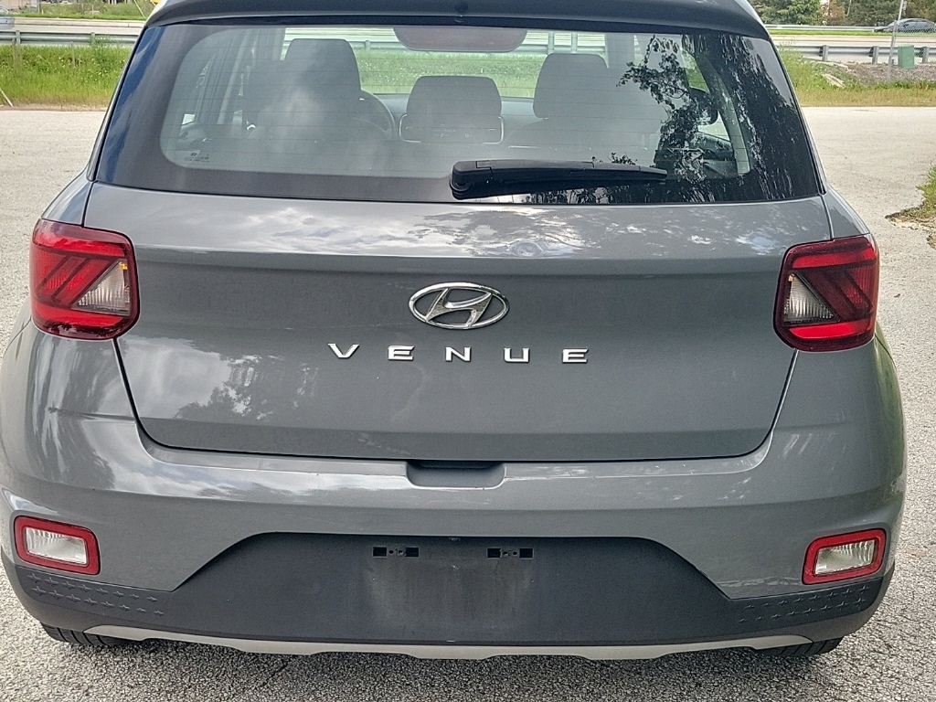 2021 Hyundai Venue SE 6