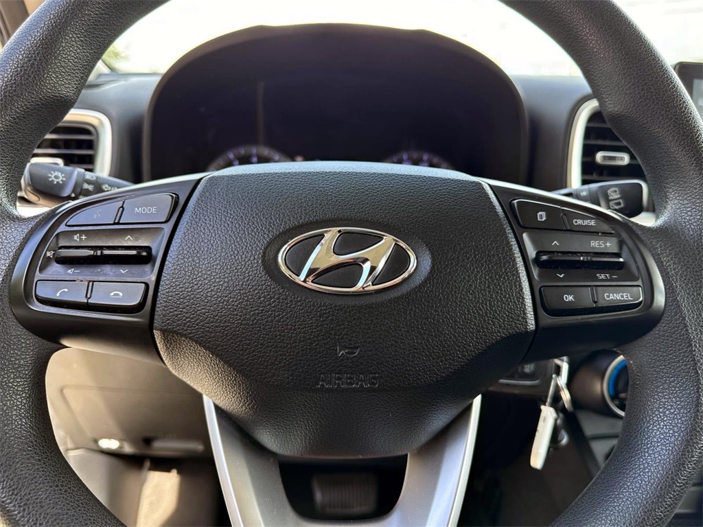 2021 Hyundai Venue SE 11