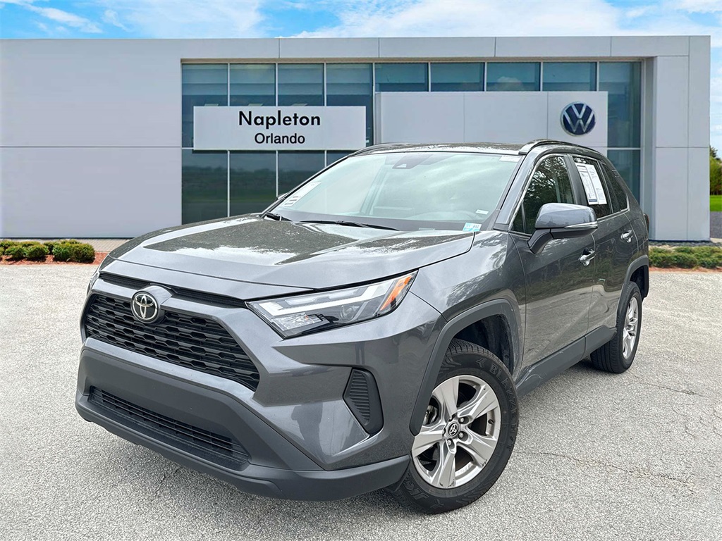 2023 Toyota RAV4 XLE 25