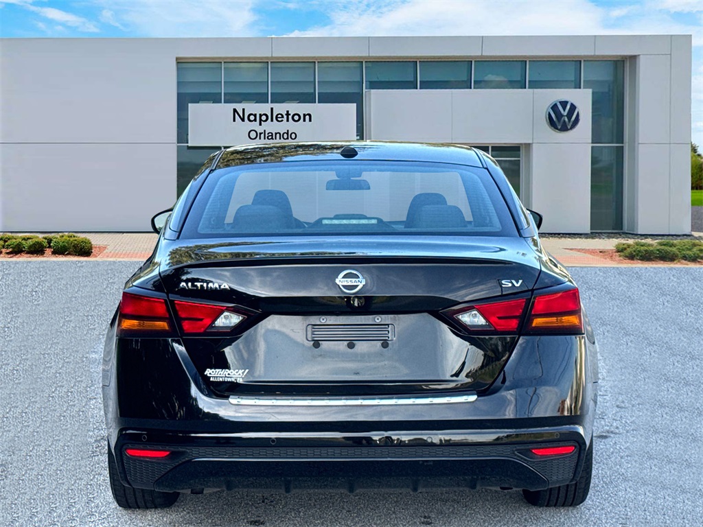 2022 Nissan Altima 2.5 SV 7