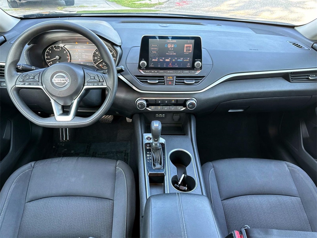 2022 Nissan Altima 2.5 SV 11