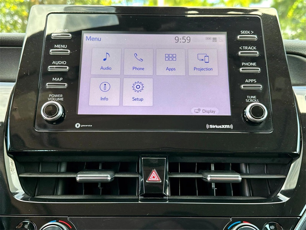 2022 Toyota Camry SE 12