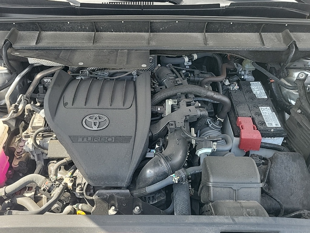 2023 Toyota Highlander L 6