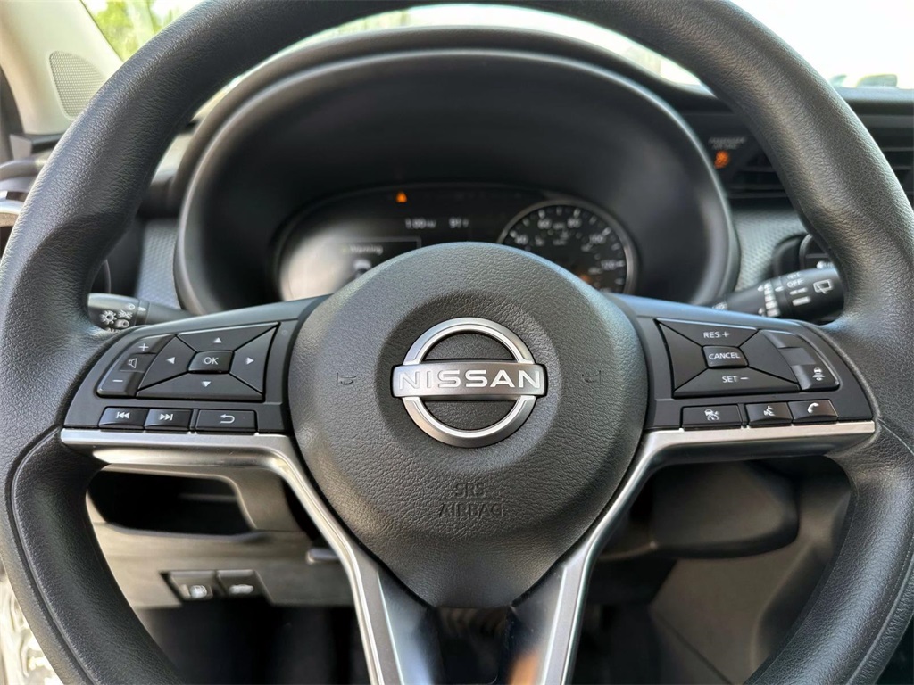 2023 Nissan Kicks SV 14