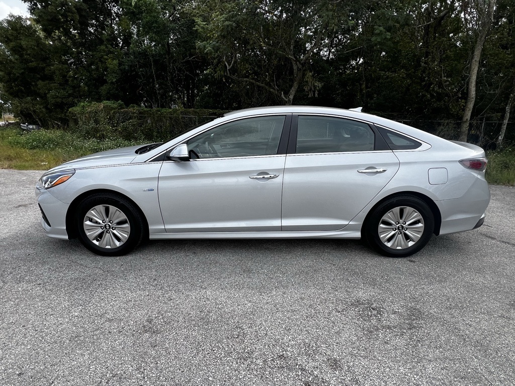 2019 Hyundai Sonata Hybrid SE 6