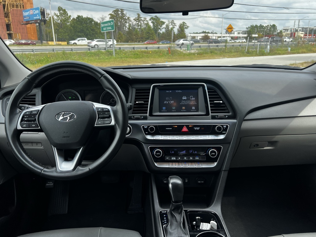 2019 Hyundai Sonata Hybrid SE 12