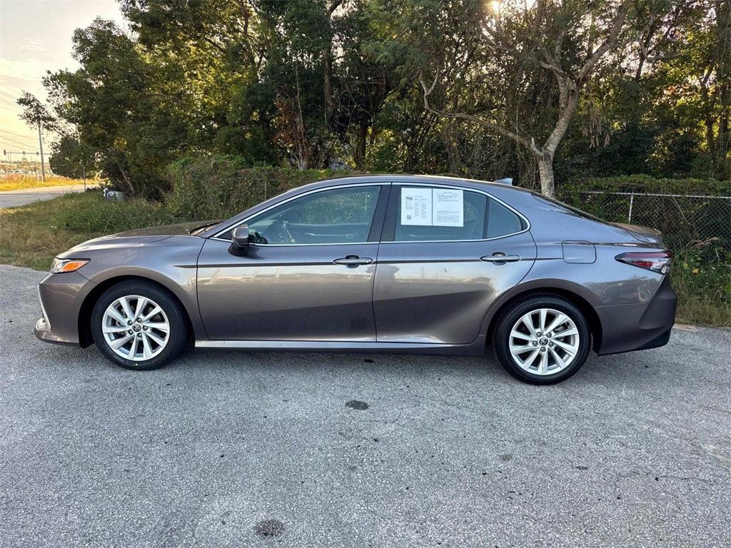 2023 Toyota Camry LE 4