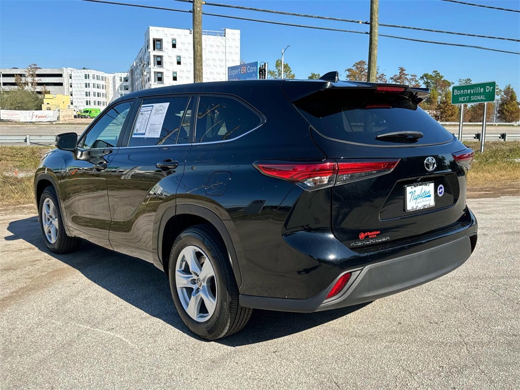 2023 Toyota Highlander L 6