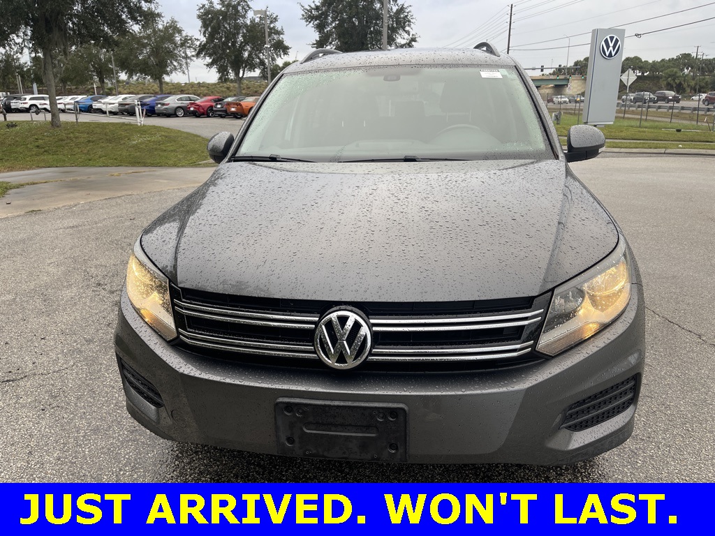 2016 Volkswagen Tiguan  2