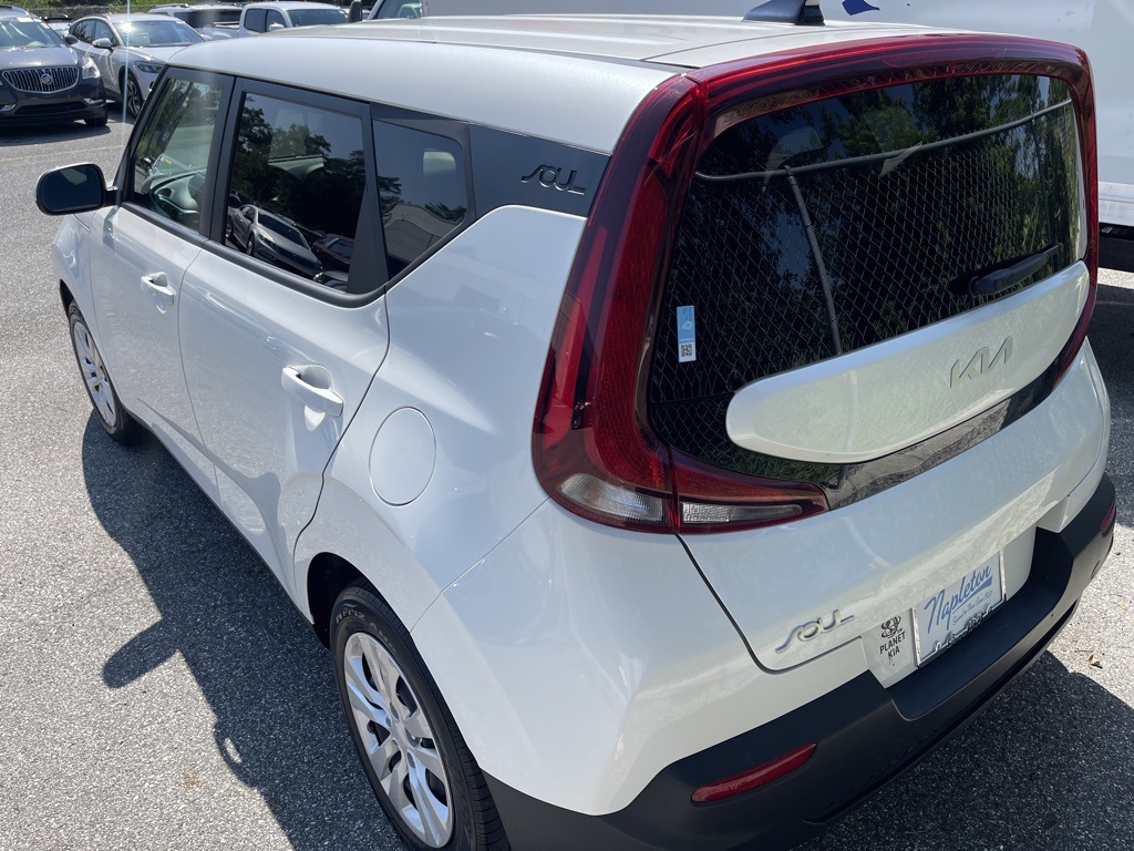 2022 Kia Soul LX 5