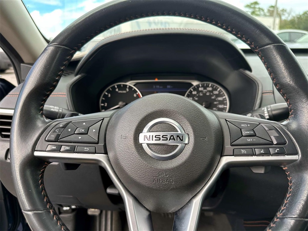 2022 Nissan Altima 2.0 SR 15