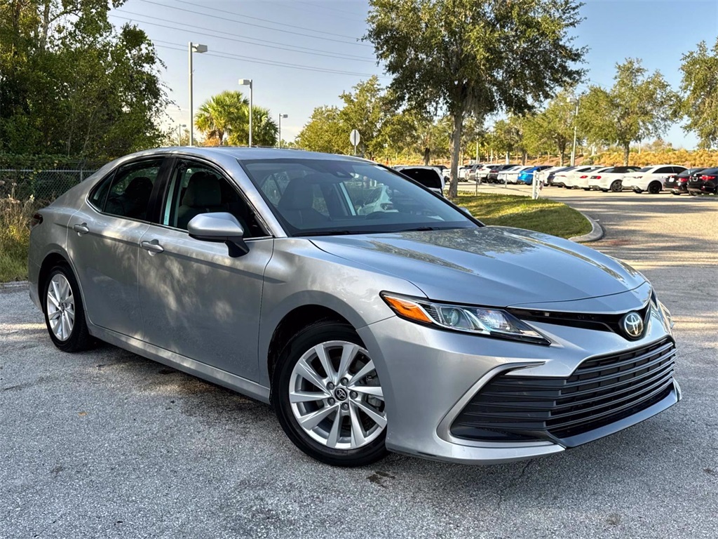 2023 Toyota Camry LE 28