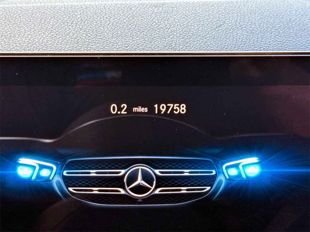 2023 Mercedes-Benz GLB GLB 250 12