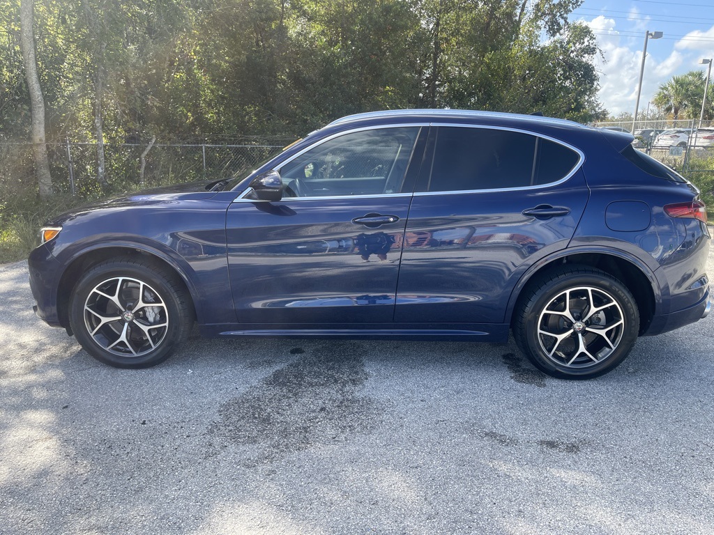 2020 Alfa Romeo Stelvio Ti 5