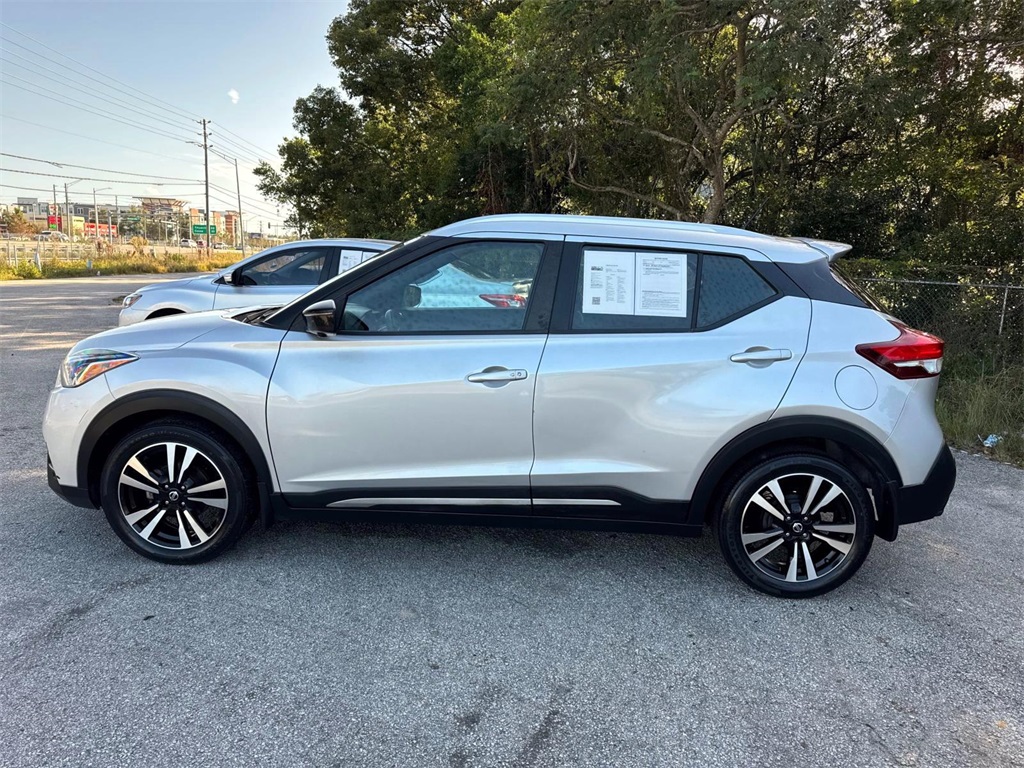 2020 Nissan Kicks SR 4