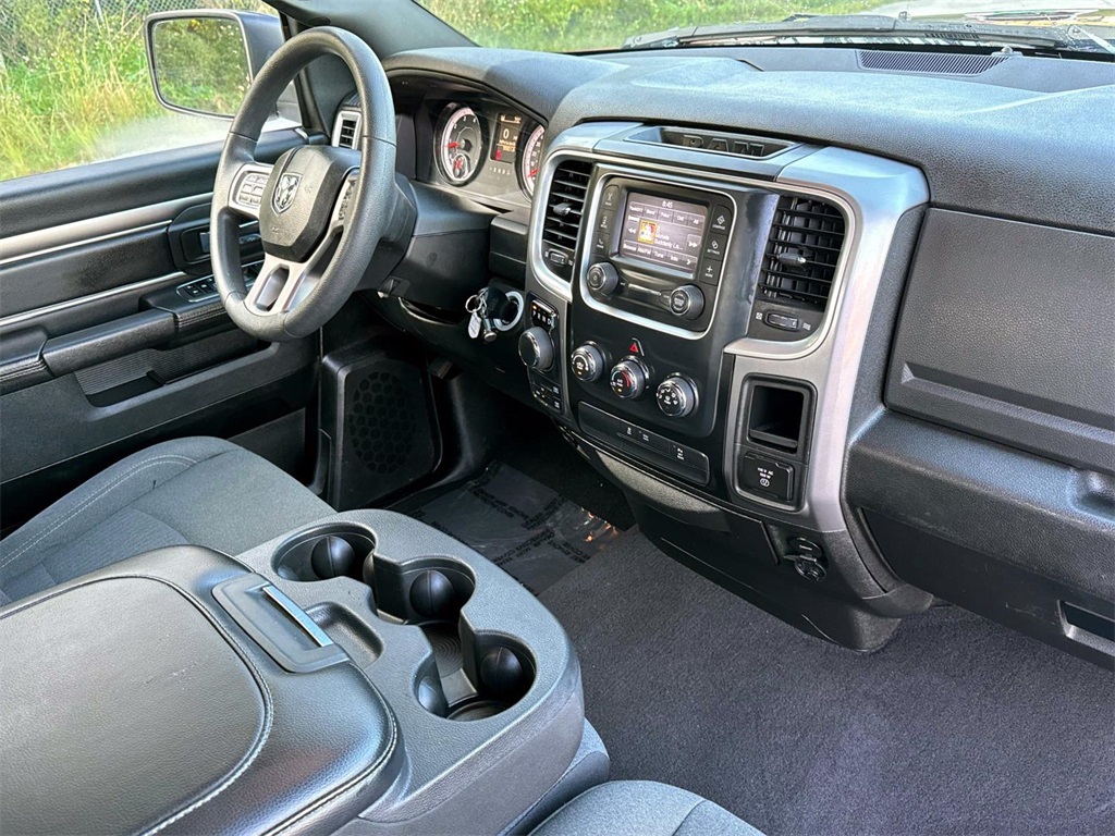 2022 Ram 1500 Classic Warlock 25