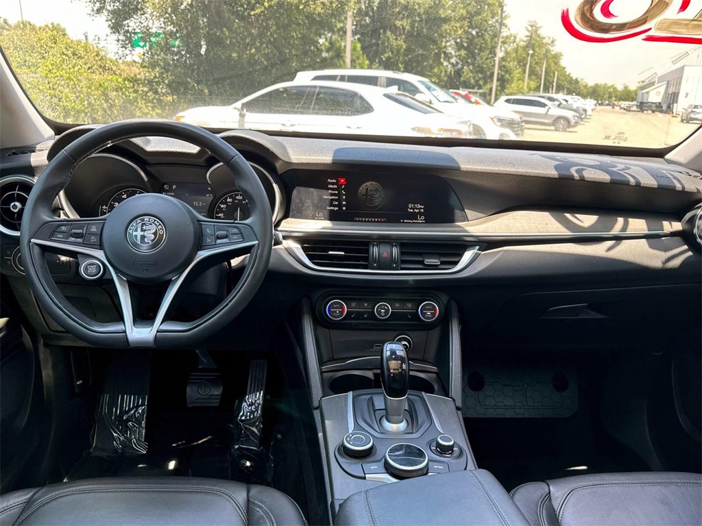 2018 Alfa Romeo Stelvio Ti 9