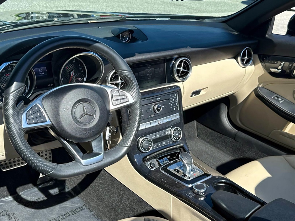 2020 Mercedes-Benz SLC SLC 300 8