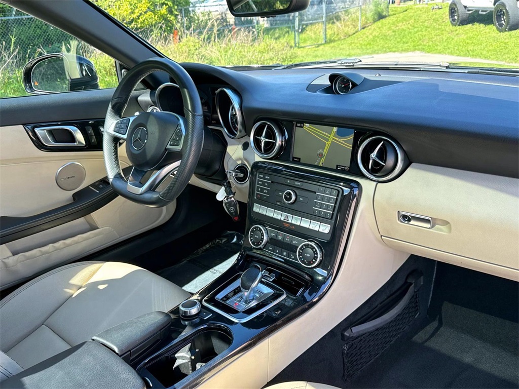 2020 Mercedes-Benz SLC SLC 300 22