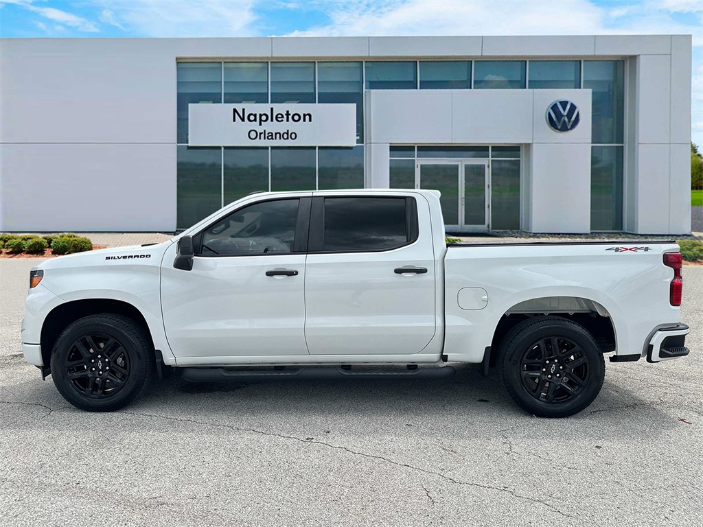 2023 Chevrolet Silverado 1500 Custom 4