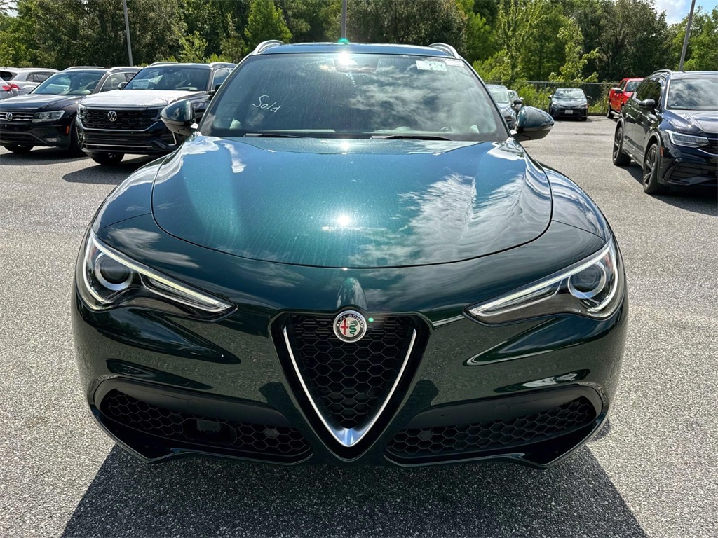 2021 Alfa Romeo Stelvio Base 3