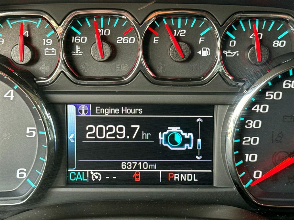 2017 Chevrolet Tahoe LS 14