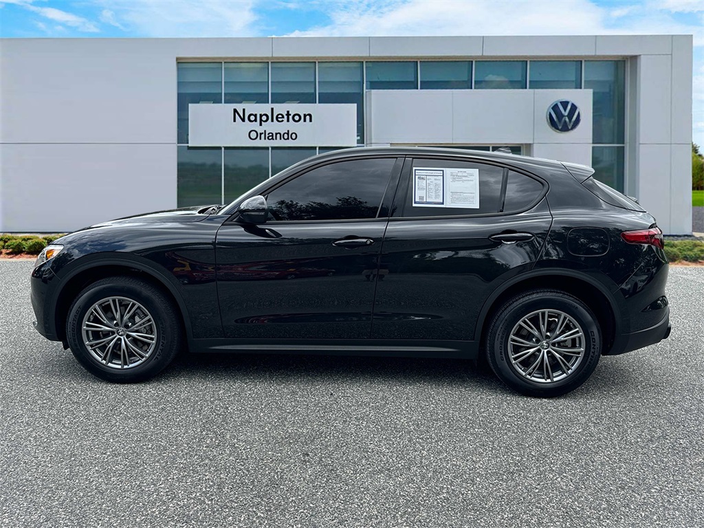 2023 Alfa Romeo Stelvio Sprint 4