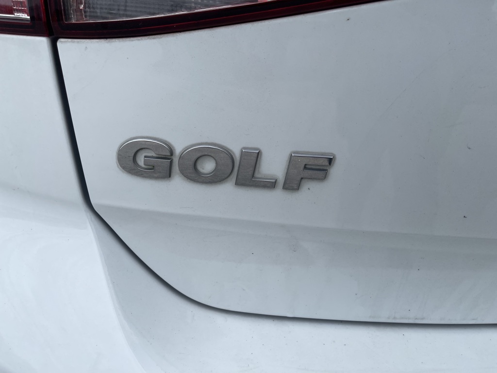 2017 Volkswagen Golf TSI S 4-Door 26