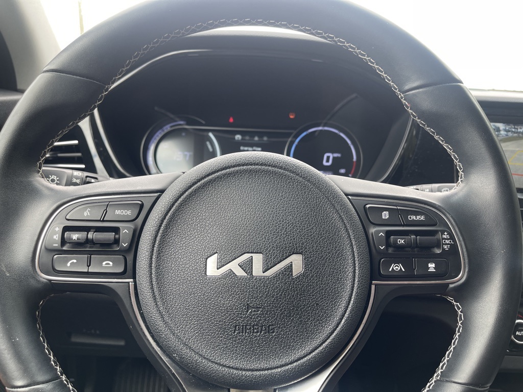 2022 Kia Niro EV EX 8