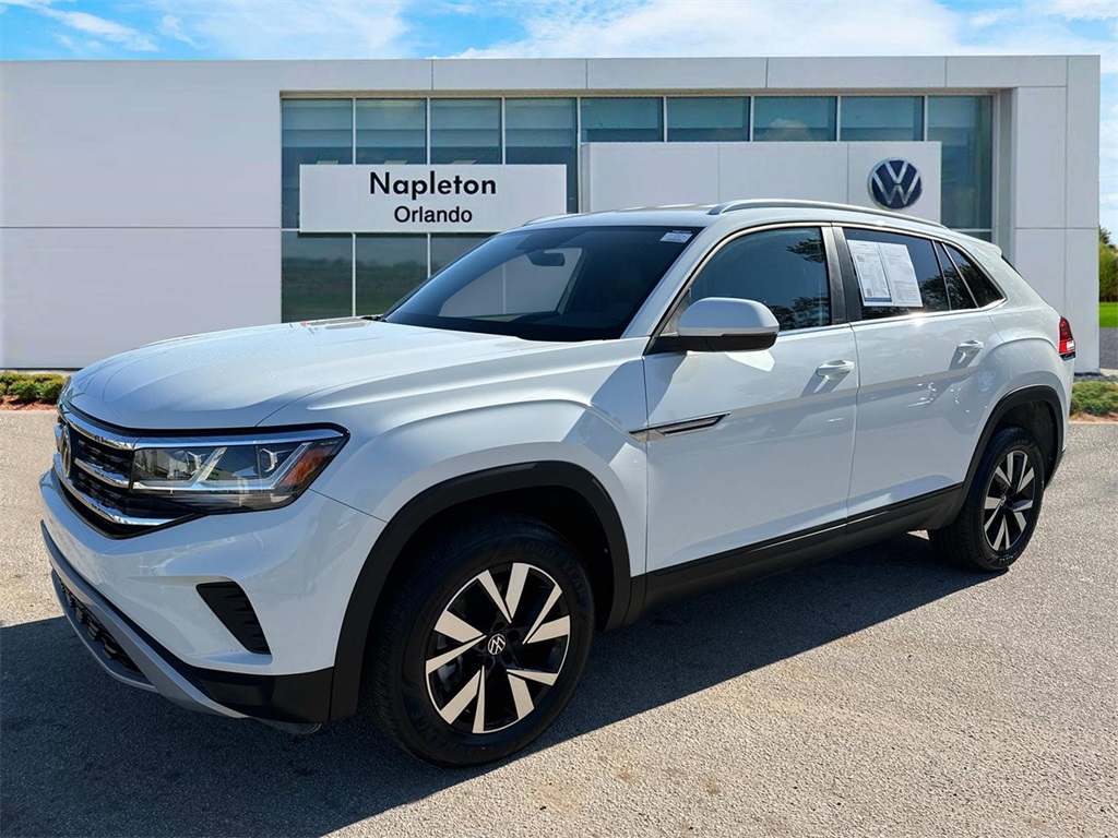 2023 Volkswagen Atlas Cross Sport 2.0T SE 1