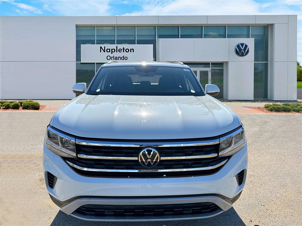 2023 Volkswagen Atlas Cross Sport 2.0T SE 3