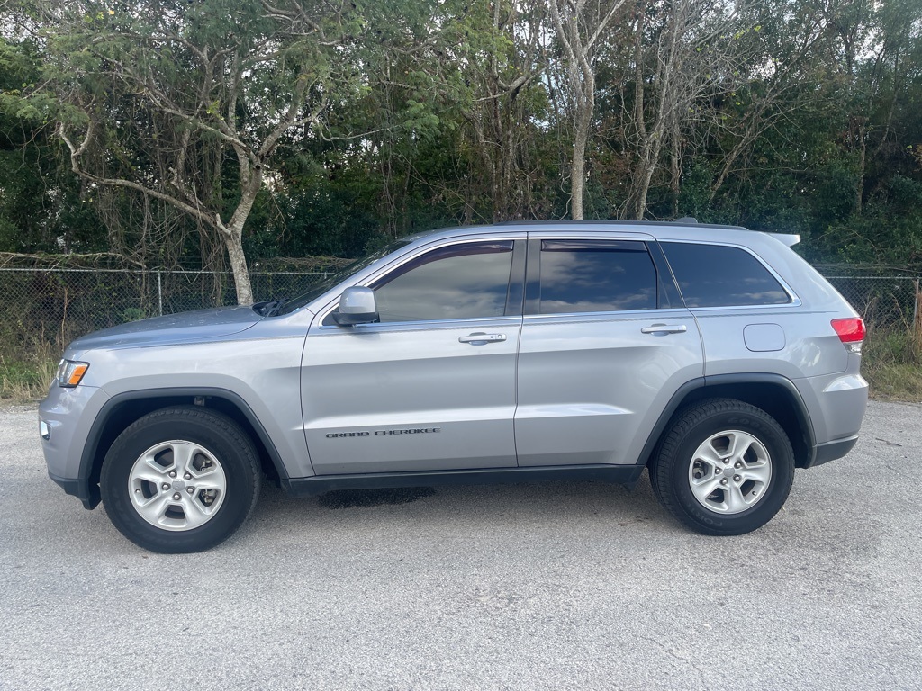 2017 Jeep Grand Cherokee Laredo 3