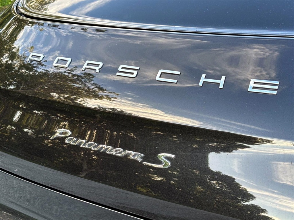 2014 Porsche Panamera  6