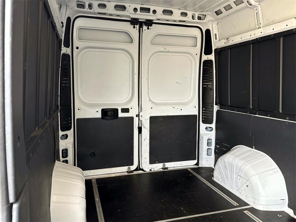 2022 Ram ProMaster 2500 High Roof 9