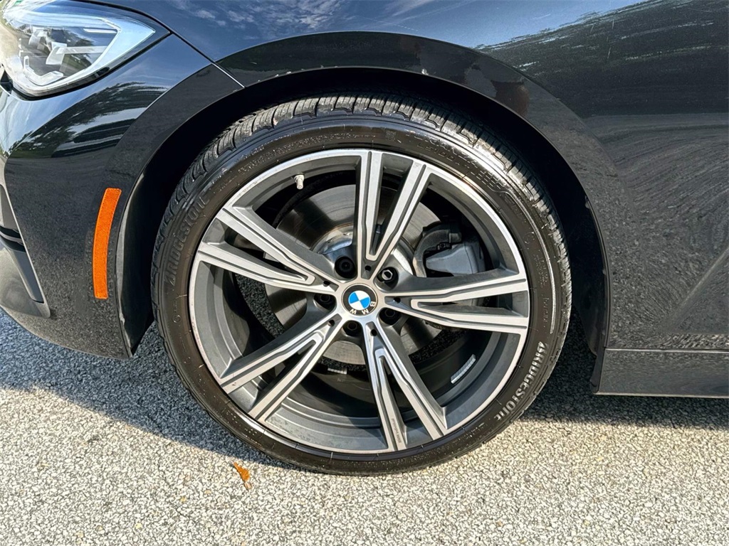 2022 BMW 3 Series 330i 9