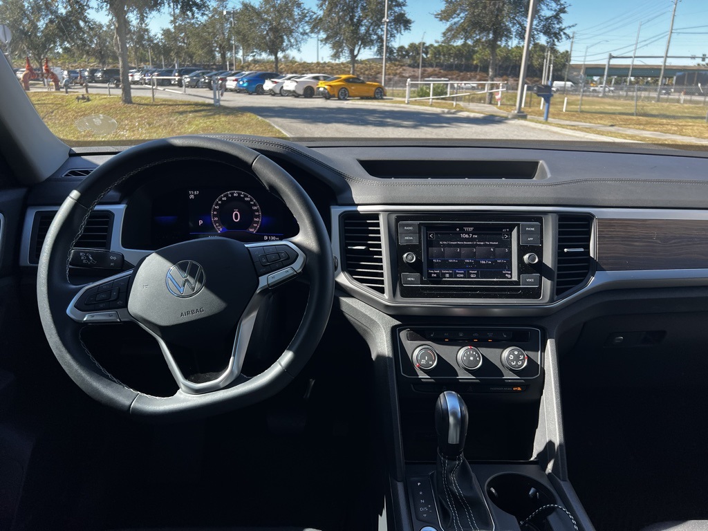 2022 Volkswagen Atlas 2.0T SE 16